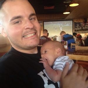 Meet your Posher, Derrick